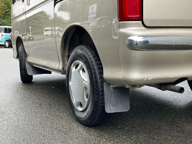 アトレー クラシック 5速マニュアル エアコン パワステ パワーウィンドウ ハイルーフ バイザー プライバシーガラス(7枚目)