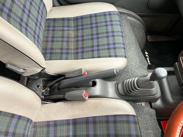 アトレー クラシック 5速マニュアル エアコン パワステ パワーウィンドウ ハイルーフ バイザー プライバシーガラス(18枚目)