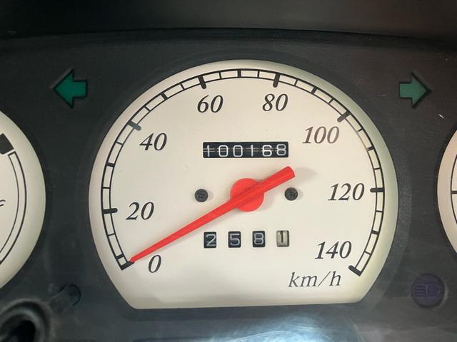 アトレー クラシック 5速マニュアル エアコン パワステ パワーウィンドウ ハイルーフ バイザー プライバシーガラス(22枚目)