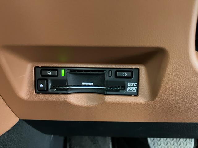 ヴェルファイアハイブリッド Ｚ　プレミア　モデリスタエアロ　モデリスタマフラー　レザーパワーシート　前後ドラレコ　フリップダウンモニター　ムーンルーフ　パドルシフト　クルーズコントロール　パワートランク　ナビＴＶ　ＢＴ　アラウンドビューモニタ（39枚目）