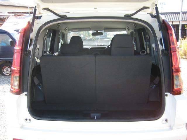 18L Xパッケージ 7人乗り HID ナビTV(12枚目)