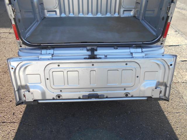 離島へのフェリーの港止めも対応します。