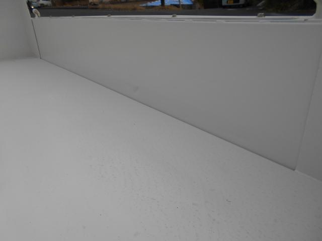 デュトロ 全低床ダンプ　３トンダンプ　塗装済　ターボ交換済み　ラジエター交換済み　全低床（13枚目）