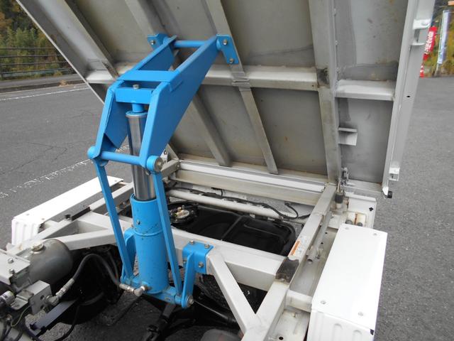 キャリイトラック 頑丈ダンプ　ダンプ　高低速切替式４ＷＤ（30枚目）