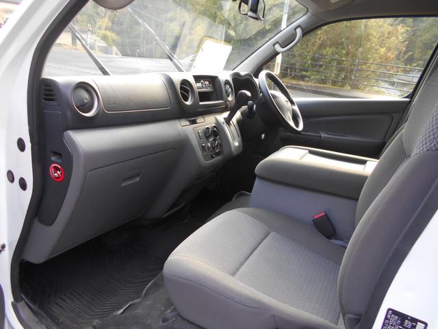 ＮＶ３５０キャラバンワゴン ＤＸ　１０人乗り　全方位モニター　リヤエアコン（16枚目）