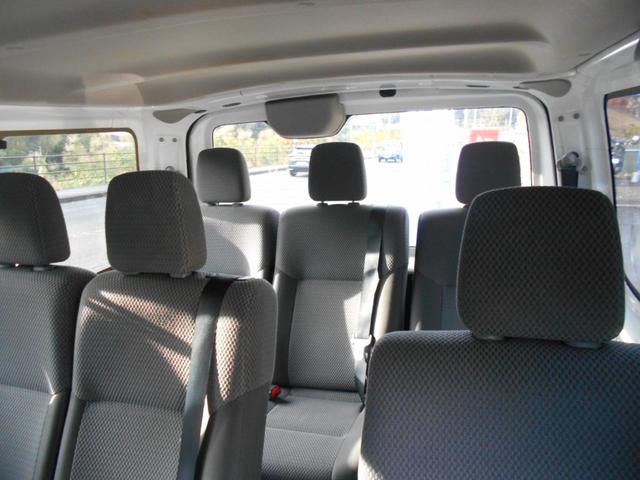 ＮＶ３５０キャラバンワゴン ＤＸ　１０人乗り　全方位モニター　リヤエアコン（21枚目）