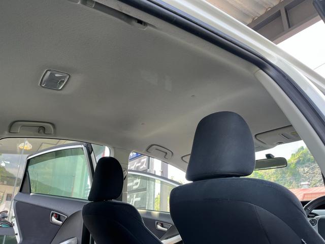 プリウス Ｓ　スマートキープッシュスタート　メモリーナビ／１セグ　ＣＤ　Ｂｌｕｅｔｏｏｔｈ　ＥＴＣ　ＨＩＤライト　純正踏み間違い加速抑制システム（31枚目）
