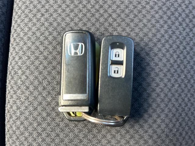 N-ONE G・Lパッケージ ドライブレコーダー バックカメラ オートライト HID スマートキー アイドリングストップ 電動格納ミラー ベンチシート CVT 盗難防止システム ABS ESC CD USB 衝突安全ボディ(11枚目)