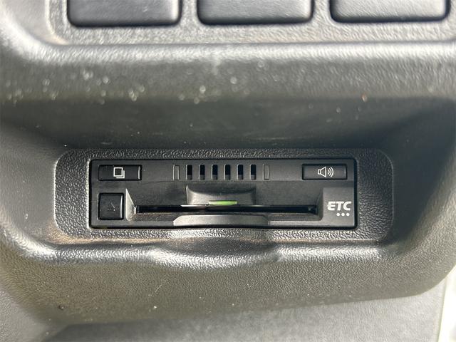 ハイエースバン 3000デイーゼル ETC バックカメラ ナビ 両側スライドドア 電動格納ミラー AT CD エアコン パワーウィンドウ 運転席エアバッグ(11枚目)