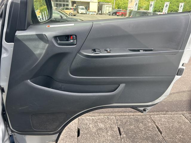 ハイエースバン 3000デイーゼル ETC バックカメラ ナビ 両側スライドドア 電動格納ミラー AT CD エアコン パワーウィンドウ 運転席エアバッグ(37枚目)