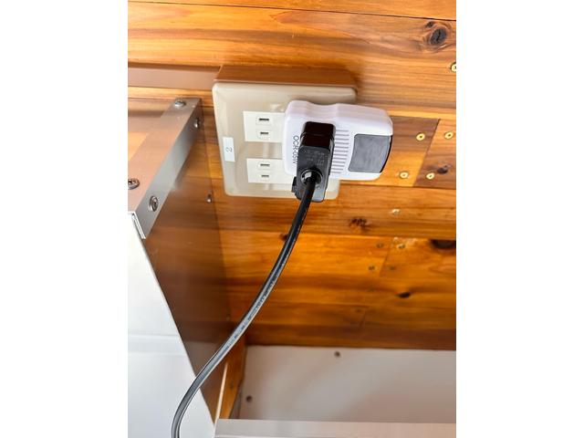 バネットトラック 　キッチンカー　移動販売車８ナンバー登録済　換気扇　水槽・蛇口　ＬＥＤ作業灯１２０ｃｍ　１００Ｖコンセント　ブレーカー外部電源　４０００Ｗ対応　排水２００Ｌ　給水２００Ｌ　タンク設置済　サイドオーニング（52枚目）