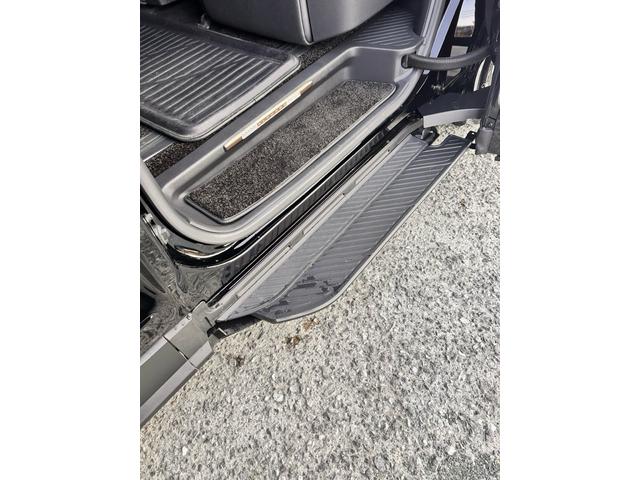 アルファードハイブリッド Z モデリスエアロ・マフラー・AW・左右独立ムーンルーフ+後席パワーサイドサンシェード・ITSコネクト・カラーヘッドアップディスプレイ・ユニバーサルステップスライドドア左右・14型後席モニタ- スモーク(9枚目)