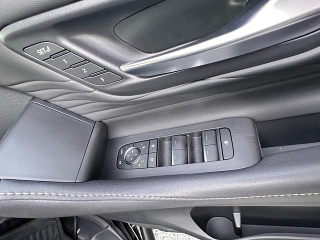 アルファードハイブリッド Z モデリスエアロ・マフラー・AW・左右独立ムーンルーフ+後席パワーサイドサンシェード・ITSコネクト・カラーヘッドアップディスプレイ・ユニバーサルステップスライドドア左右・14型後席モニタ- スモーク(19枚目)