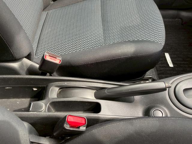 ノート Ｘ　スマートキー　プッシュスタート　ルームミラー型アラウンドビューモニター（15枚目）