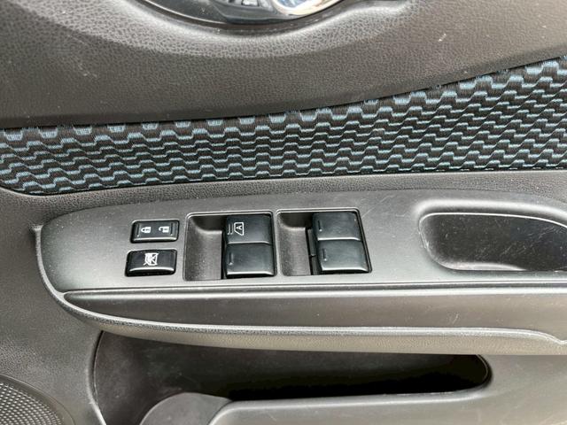 ノート Ｘ　スマートキー　プッシュスタート　ルームミラー型アラウンドビューモニター（17枚目）