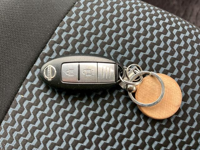 ノート Ｘ　スマートキー　プッシュスタート　ルームミラー型アラウンドビューモニター（21枚目）