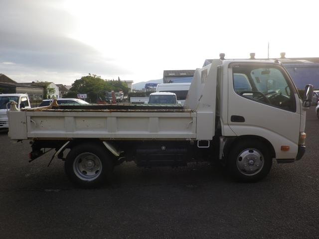 デュトロ 全低床ダンプ（4枚目）