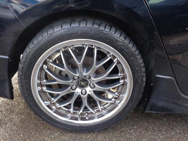 プリウス Ｓ　“ツーリングセレクション”　モデリタエアロ　ワンオーナー　社外１８インチアルミホイール　９インチナビＴＶ（24枚目）