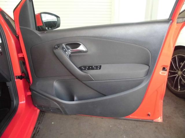 TSIコンフォートラインブルーモーションテクノロジー 禁煙車 ナビTV Bカメラ CD&DVD&BT ETC(24枚目)