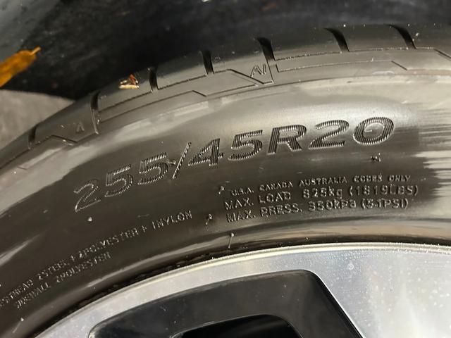 ID.4 プロ ローンチエディション デモカー 禁煙車 AA未出品 ACC パノラマガラスルーフ 純20AW アラウンドビューカメラ 純インフォテイメントシステム LEDマトリックスヘッドライト F&Rドラレコ ETC パワーテールゲート(11枚目)