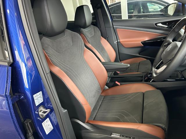 ID.4 プロ ローンチエディション デモカー 禁煙車 AA未出品 ACC パノラマガラスルーフ 純20AW アラウンドビューカメラ 純インフォテイメントシステム LEDマトリックスヘッドライト F&Rドラレコ ETC パワーテールゲート(12枚目)