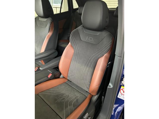 ID.4 プロ ローンチエディション デモカー 禁煙車 AA未出品 ACC パノラマガラスルーフ 純20AW アラウンドビューカメラ 純インフォテイメントシステム LEDマトリックスヘッドライト F&Rドラレコ ETC パワーテールゲート(20枚目)