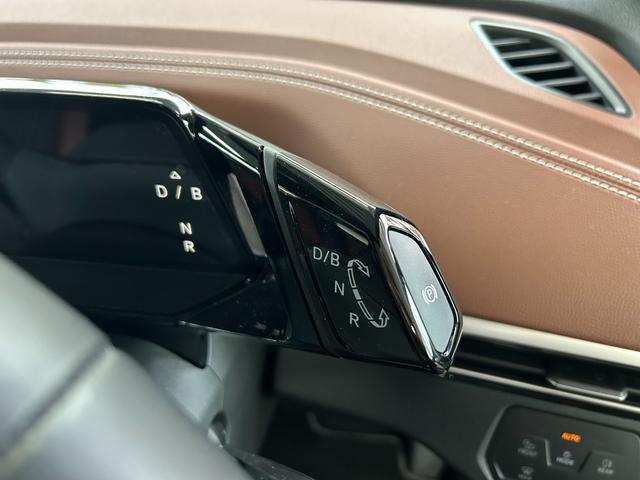 ID.4 プロ ローンチエディション デモカー 禁煙車 AA未出品 ACC パノラマガラスルーフ 純20AW アラウンドビューカメラ 純インフォテイメントシステム LEDマトリックスヘッドライト F&Rドラレコ ETC パワーテールゲート(23枚目)