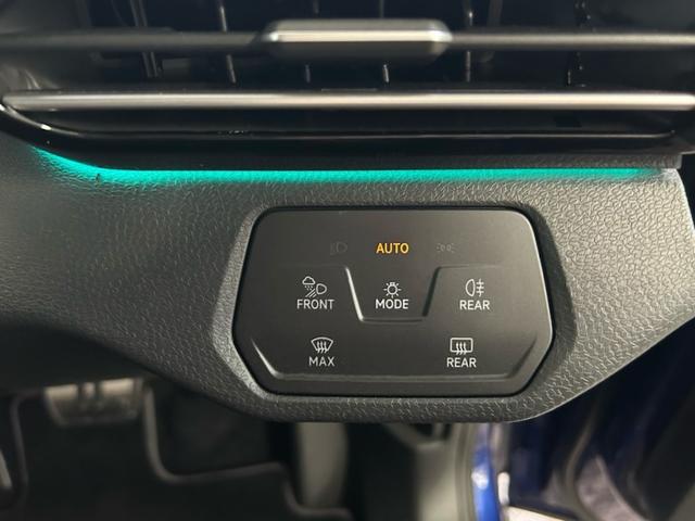 ID.4 プロ ローンチエディション デモカー 禁煙車 AA未出品 ACC パノラマガラスルーフ 純20AW アラウンドビューカメラ 純インフォテイメントシステム LEDマトリックスヘッドライト F&Rドラレコ ETC パワーテールゲート(32枚目)