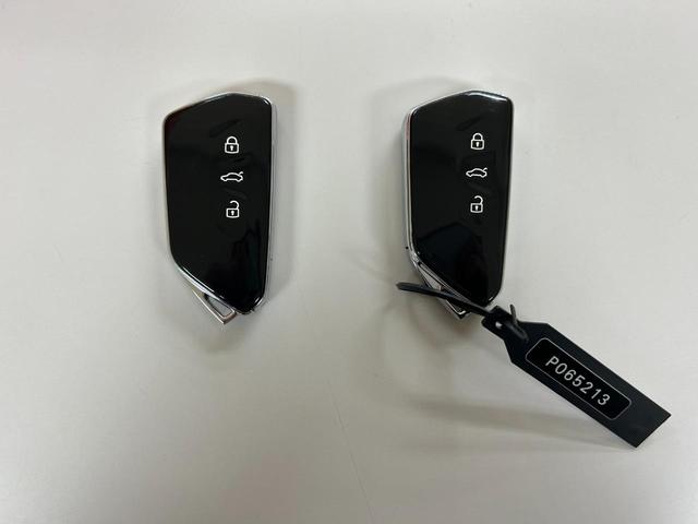 ID.4 プロ ローンチエディション デモカー 禁煙車 AA未出品 ACC パノラマガラスルーフ 純20AW アラウンドビューカメラ 純インフォテイメントシステム LEDマトリックスヘッドライト F&Rドラレコ ETC パワーテールゲート(46枚目)