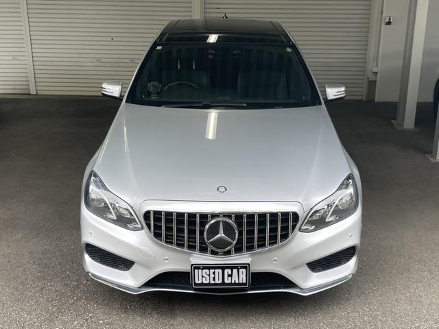 Ｅクラス Ｅ２５０　アバンギャルド　ユーザー買取　禁煙　パノラミックスライディングルーフ　黒革シート白ステッチ　純ＡＭＧ１８ＡＷ　純ナビＴＶ　バック＆３６０度カメラ　Ｆ＆Ｒシートヒーター　ＥＴＣ　純スマートキー２個　純ＡＭＧフロアマット（4枚目）