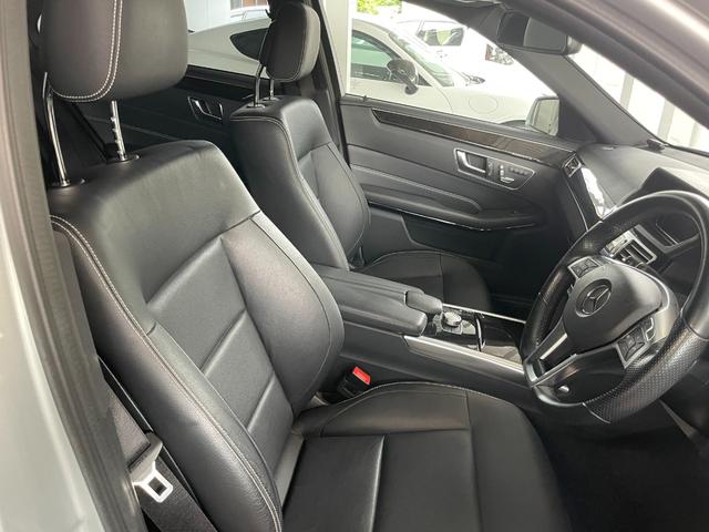 Ｅクラス Ｅ２５０　アバンギャルド　ユーザー買取　禁煙　パノラミックスライディングルーフ　黒革シート白ステッチ　純ＡＭＧ１８ＡＷ　純ナビＴＶ　バック＆３６０度カメラ　Ｆ＆Ｒシートヒーター　ＥＴＣ　純スマートキー２個　純ＡＭＧフロアマット（9枚目）