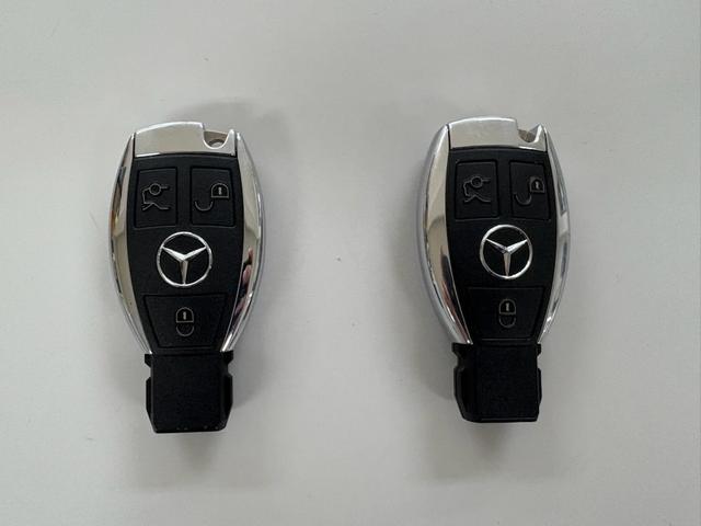 Ｅクラス Ｅ２５０　アバンギャルド　ユーザー買取　禁煙　パノラミックスライディングルーフ　黒革シート白ステッチ　純ＡＭＧ１８ＡＷ　純ナビＴＶ　バック＆３６０度カメラ　Ｆ＆Ｒシートヒーター　ＥＴＣ　純スマートキー２個　純ＡＭＧフロアマット（42枚目）