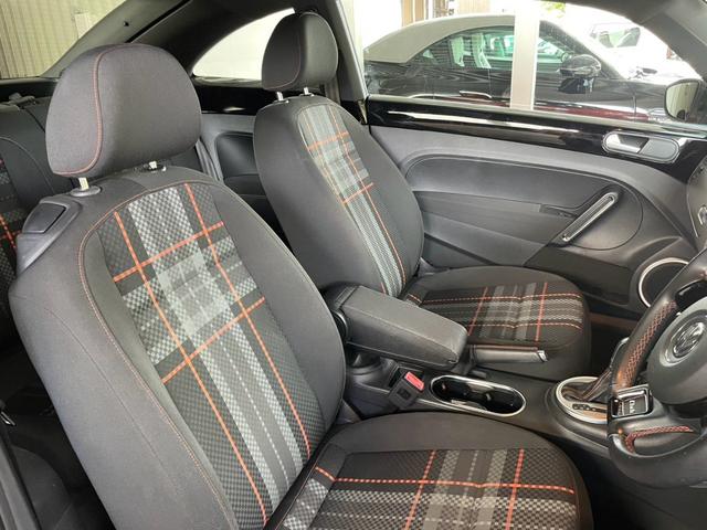 ザ・ビートル クラブ 500台限定 ユーザー買取 禁煙車 純正17インチアルミ バックモニター アップルカープレイ ブルートゥース ETC 純正スマートキー 純正フロアマット(9枚目)