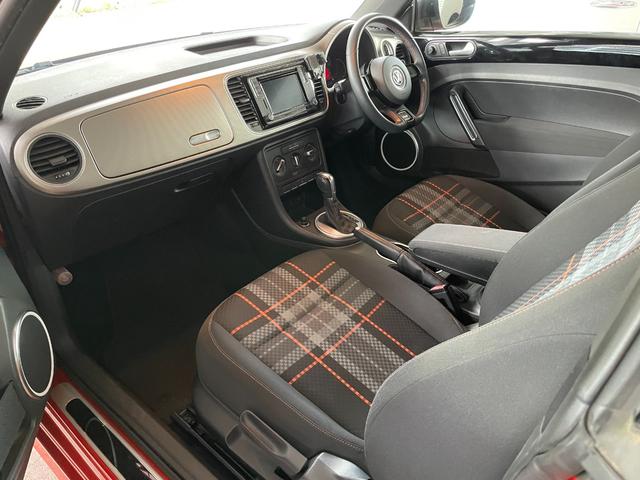 ザ・ビートル クラブ 500台限定 ユーザー買取 禁煙車 純正17インチアルミ バックモニター アップルカープレイ ブルートゥース ETC 純正スマートキー 純正フロアマット(14枚目)