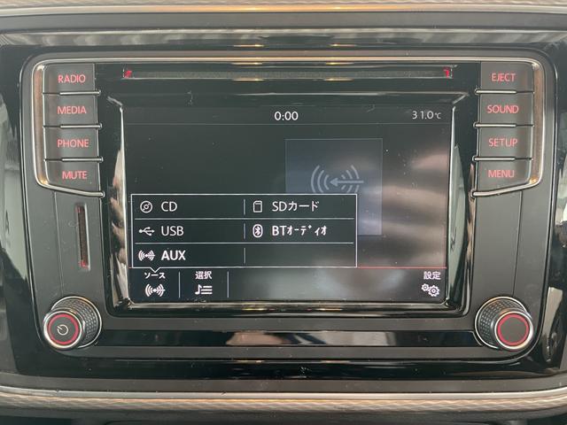 ザ・ビートル クラブ 500台限定 ユーザー買取 禁煙車 純正17インチアルミ バックモニター アップルカープレイ ブルートゥース ETC 純正スマートキー 純正フロアマット(20枚目)