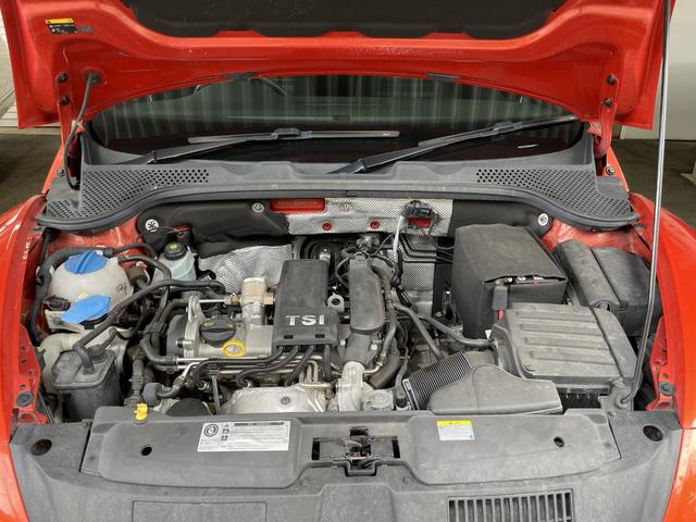 ザ・ビートル クラブ 500台限定 ユーザー買取 禁煙車 純正17インチアルミ バックモニター アップルカープレイ ブルートゥース ETC 純正スマートキー 純正フロアマット(29枚目)