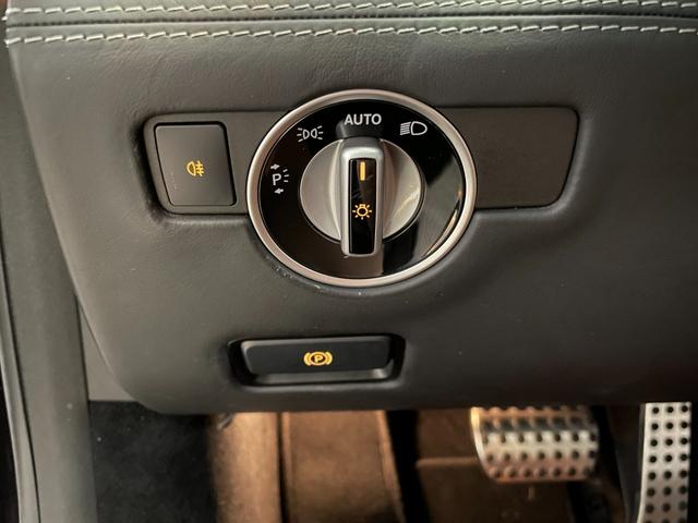 SL SL63 ユーザー買取 禁煙車 車検令和9年9月30日 黒革シート 純19AW 純ナビTV バックカメラ ETC GPSレーダー オートトランク カーボンインテリアトリム 純スマートキー2個(32枚目)