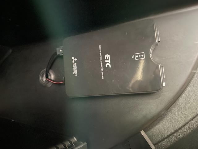 500 ツインエア ポップ 禁煙車 フィアット14インチアルミ 純正ディスプレイオーディオ 純正フロント&リヤドラレコ ETC 純正キーレス付キー 純正フロアマット(23枚目)