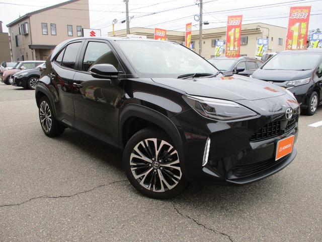 ヤリスクロス Ｚ　衝突軽減ブレーキ　全方位バックカメラ　純正９型ディスプレイオーディオ　ＢＳＭ　ＥＴＣ　６エアバッグ　ＬＥＤ　純正１８インチＡＷ　レーンアシスト　クルコン　シートヒーター　当店ノリドキリースアップ車（8枚目）