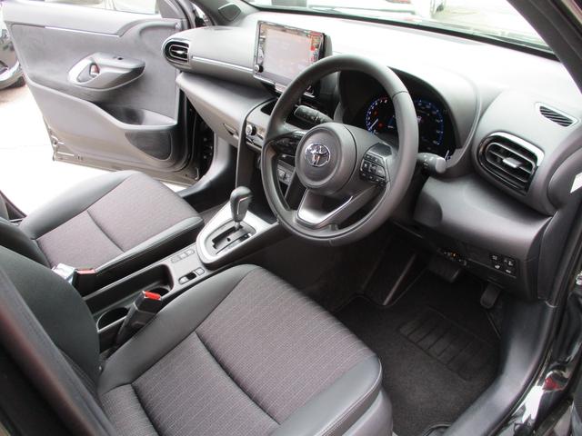 ヤリスクロス Ｚ　衝突軽減ブレーキ　全方位バックカメラ　純正９型ディスプレイオーディオ　ＢＳＭ　ＥＴＣ　６エアバッグ　ＬＥＤ　純正１８インチＡＷ　レーンアシスト　クルコン　シートヒーター　当店ノリドキリースアップ車（20枚目）