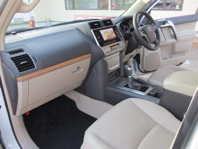 ランドクルーザープラド ＴＸ　Ｌパッケージ　４ＷＤ　ディーゼル　衝突軽減ブレーキ　モデリスタエアロ　サンルーフ　本革シート　バックカメラ　フルセグナビ　ＥＴＣ　６エアバッグ　ＬＥＤオートライト　クルコン　リースアップ　ユーザー買取ワンオーナー車（21枚目）