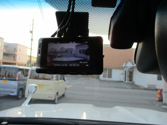 ランドクルーザープラド ＴＸ　Ｌパッケージ　４ＷＤ　ディーゼル　衝突軽減ブレーキ　モデリスタエアロ　サンルーフ　本革シート　バックカメラ　フルセグナビ　ＥＴＣ　６エアバッグ　ＬＥＤオートライト　クルコン　リースアップ　ユーザー買取ワンオーナー車（25枚目）