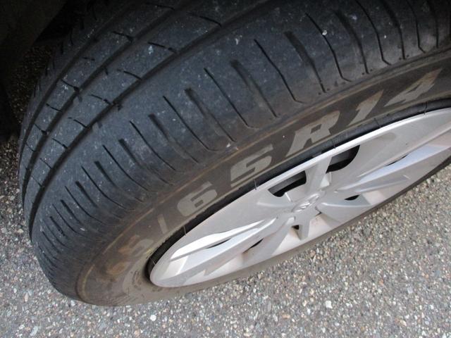 タンク X S 衝突軽減ブレーキ バックモニター フルセグナビ Bluetooth ETC車載器 ルームミラー型ドライブレコーダー オートライト 左側パワースライド プッシュスターター スマートキー 横滑り防止(19枚目)