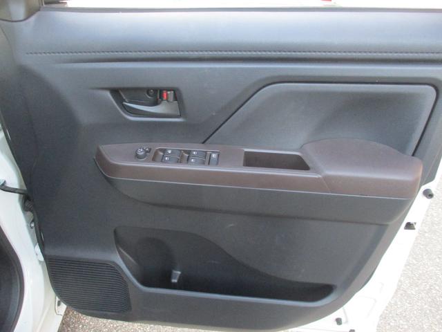 タンク X S 衝突軽減ブレーキ バックモニター フルセグナビ Bluetooth ETC車載器 ルームミラー型ドライブレコーダー オートライト 左側パワースライド プッシュスターター スマートキー 横滑り防止(31枚目)