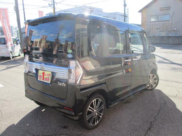 タント カスタムRS トップエディションSAIII 衝突軽減ブレーキ 全方位バックモニター 8インチ純正フルセグナビ Bluetooth ETC車載器 LEDオートライト フォグ 両側パワースライド 純正アルミ プッシュスターター スマートキー(2枚目)