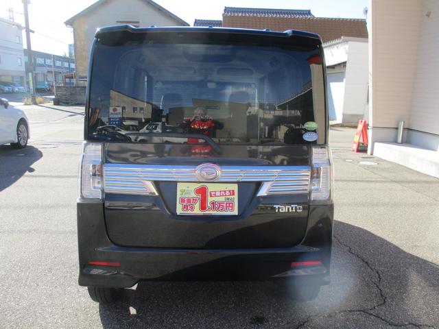 タント カスタムRS トップエディションSAIII 衝突軽減ブレーキ 全方位バックモニター 8インチ純正フルセグナビ Bluetooth ETC車載器 LEDオートライト フォグ 両側パワースライド 純正アルミ プッシュスターター スマートキー(12枚目)