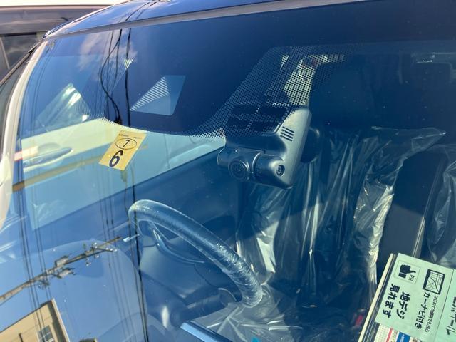 Ｎ－ＷＧＮカスタム Ｌ・ターボホンダセンシング　スマートキー　衝突被害軽減システム　ナビ　バックカメラ　Ｂｌｕｅｔｏｏｔｈ接続　ＥＴＣ　オートクルーズコントロール　レーンアシスト　クリアランスソナー　ＬＥＤヘッドライト　シートヒーター（8枚目）