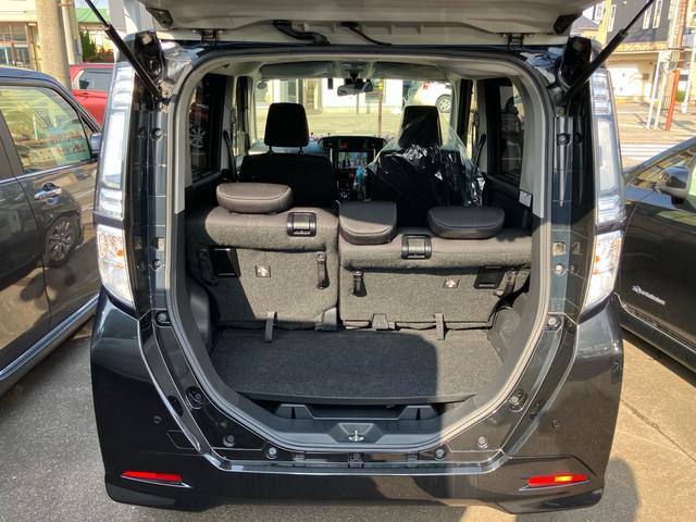 タンク カスタムG-T スマートキー 両側電動スライドドア 衝突被害軽減システム オートクルーズコントロール LEDヘッドライト ナビ バックカメラ Bluetooth接続 ドライブレコーダー TV CD DVD(20枚目)