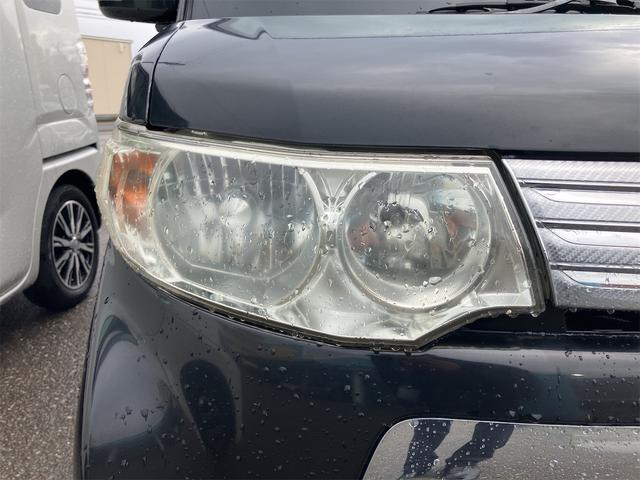 タント カスタムＸ　４ＷＤ　スマートキー　電動スライドドア　フルセグナビ　ＨＩＤヘッドライト　アルミホイール　ＨＩＤヘッドライト　電動格納ドアミラー　ベンチシート　アイドリングストップ　運転席・助手席エアバッグ　ＡＢＳ（4枚目）