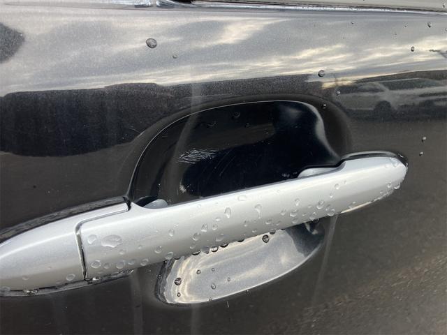 タント カスタムＸ　４ＷＤ　スマートキー　電動スライドドア　フルセグナビ　ＨＩＤヘッドライト　アルミホイール　ＨＩＤヘッドライト　電動格納ドアミラー　ベンチシート　アイドリングストップ　運転席・助手席エアバッグ　ＡＢＳ（10枚目）